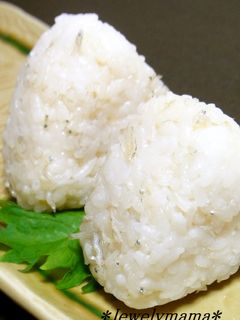 *柚子胡椒香る♪おじゃこのおにぎり*-レシピのメイン写真