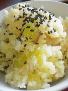 甘くて美味しい簡単♪さつまいもご飯-レシピのメイン写真