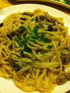 牡蠣とシメジのあっさり☆クリームパスタ-レシピのメイン写真