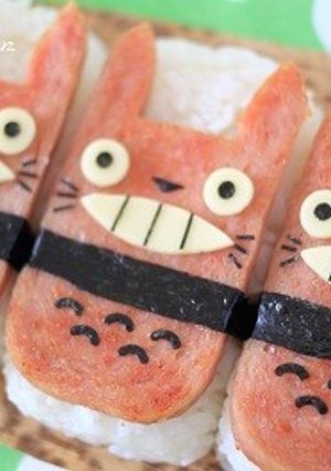 簡単トトロのスパムにぎり　キャラ弁-レシピのメイン写真