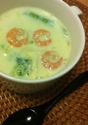 えびの♡コーンクリームミルクスープ-レシピのメイン写真