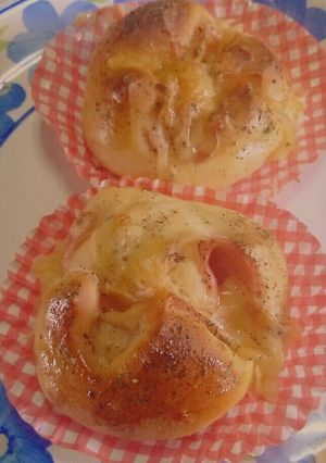 ハムとチーズのパン-レシピのメイン写真