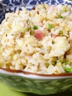 ナッツ入りの卵チャーハン-レシピのメイン写真