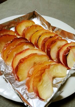 魚焼きグリルで焼きりんご-レシピのメイン写真