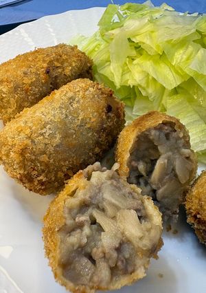 【必見】舞茸たっぷり合挽肉コロッケ-レシピのメイン写真