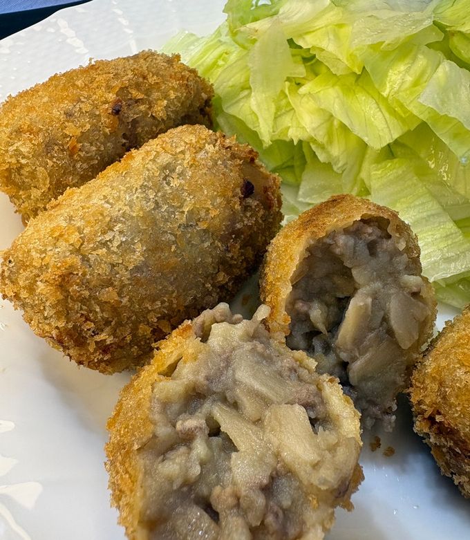 【必見】舞茸たっぷり合挽肉コロッケ-レシピのメイン写真