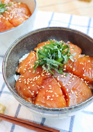 黄金比♡『びんちょうまぐろの絶品漬け丼』-レシピのメイン写真