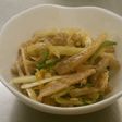 蒸し鶏とザーサイの中華風和え物