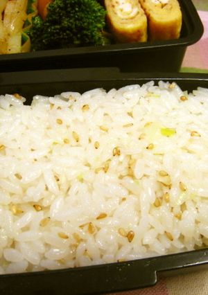 お弁当に♪ねぎ塩混ぜご飯-レシピのメイン写真