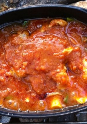 お肉でトマト煮作り-レシピのメイン写真