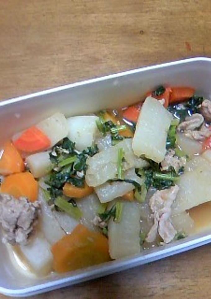 大根と豚肉の煮物～大根葉も使って-レシピのメイン写真