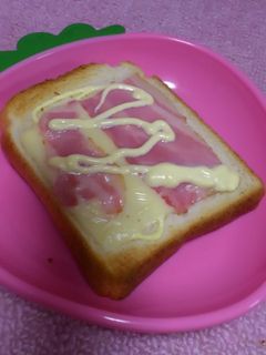 簡単ベーコンチーズマヨトースト-レシピのメイン写真