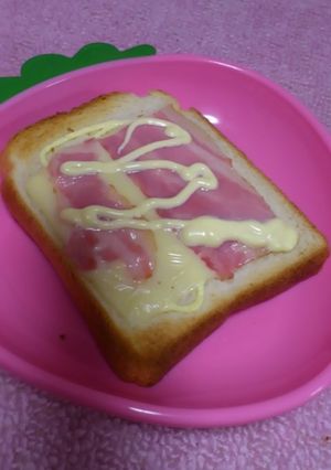 簡単ベーコンチーズマヨトースト-レシピのメイン写真