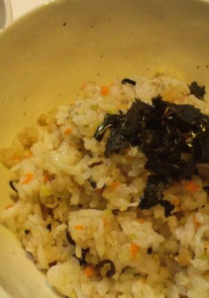梅としらすの焼き飯-レシピのメイン写真