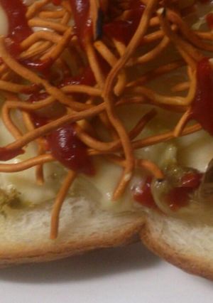 ベビースター乗せちゃいましたトースト-レシピのメイン写真