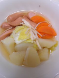 ウインナーとじゃが芋のコンソメスープ-レシピのメイン写真