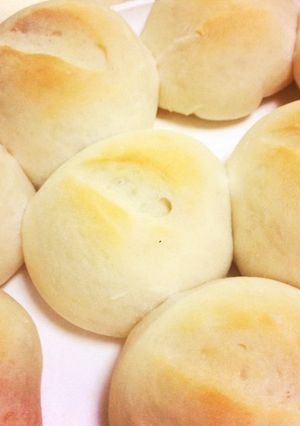 基本の手ごね丸パン-レシピのメイン写真