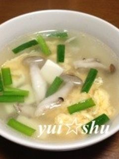 卵としめじと豆腐とはるさめとニラのスープ-レシピのメイン写真