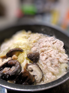 3点鍋★豚肉とキャベツと椎茸の豆乳鍋-レシピのメイン写真