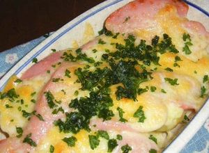 ジャガイモと魚肉ソーセージのチーズ焼き-レシピのメイン写真