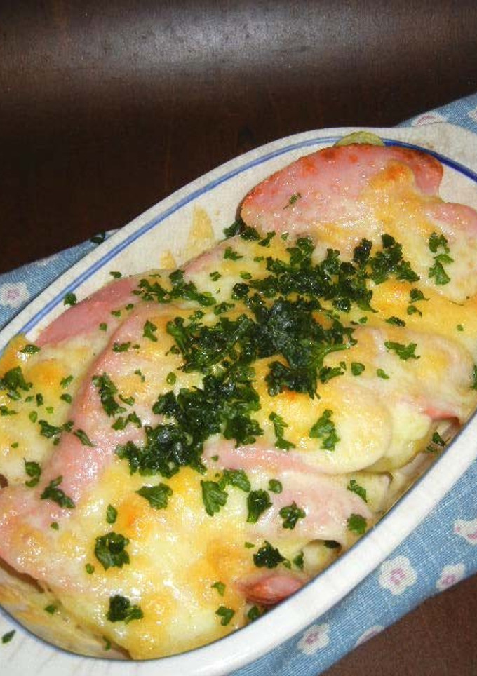 ジャガイモと魚肉ソーセージのチーズ焼き-レシピのメイン写真
