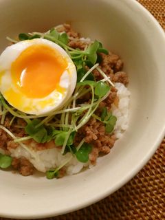 * しょうが焼きのそぼろ丼 *-レシピのメイン写真