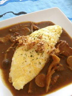 カレーをリメイク♡ズボラ風オムライス-レシピのメイン写真
