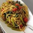 小松菜とミンチとプチトマトのパスタ