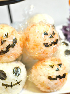 子供向け♪簡単ハロウィンおにぎり-レシピのメイン写真