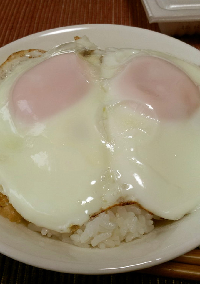 簡単！！目玉焼き丼-レシピのメイン写真