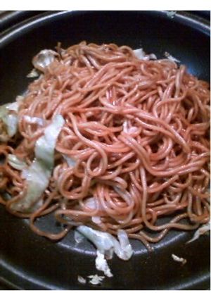 タジン鍋で焼きそば作るとうまい!!-レシピのメイン写真
