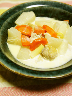 鶏肉とカブのホットミルクスープ煮-レシピのメイン写真