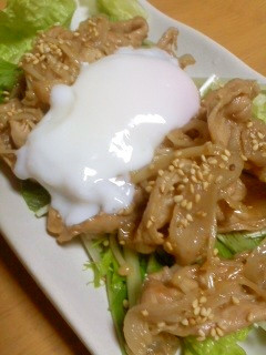 自家製温泉卵とすき焼き風サラダ☆-レシピのメイン写真