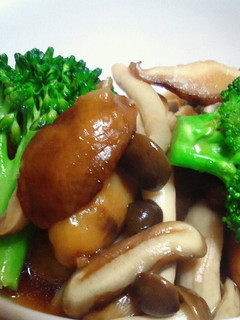 レンジで簡単☆キノコとウインナーの煮物-レシピのメイン写真