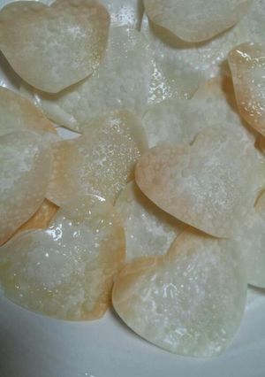 超美味しい♪簡単!餃子の皮で塩チップス♪-レシピのメイン写真