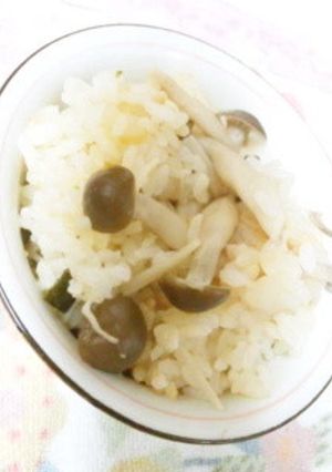秋の味覚☆きのこの炊き込みご飯-レシピのメイン写真