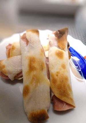 余った餃子の皮で★ギョニソ巻-レシピのメイン写真