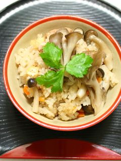 鶏肉ときのこの炊き込みご飯-レシピのメイン写真