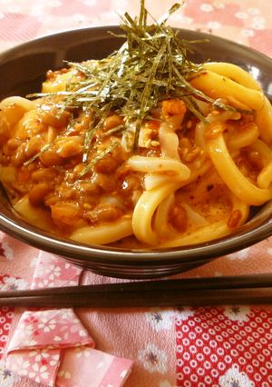 5分で★ＴＨＥ男のいかキムチ納豆うどん-レシピのメイン写真