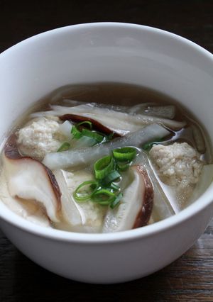 鶏ミンチ豆腐だんごと大根の中国風スープ-レシピのメイン写真