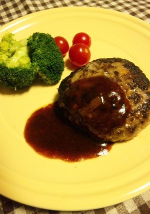 ★肉汁がジュワ〜♪ふんわりハンバーグ★-レシピのメイン写真