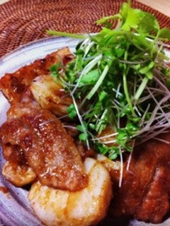 里芋と豚バラの味噌照り焼き☆スプラウトと-レシピのメイン写真