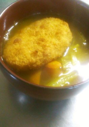 カレー風味雑煮 コロッケのせ-レシピのメイン写真