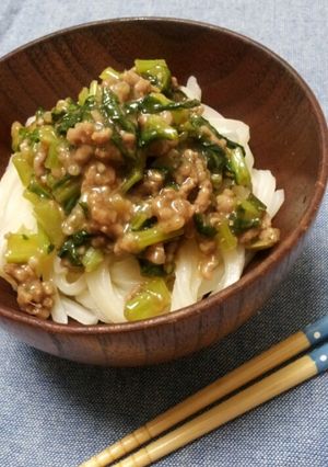 大根葉と挽き肉のそぼろあんかけうどん♪-レシピのメイン写真