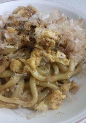 主婦ひとり飯!卵1個焼きうどん-レシピのメイン写真
