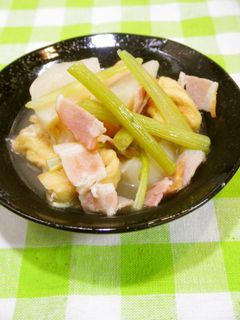 カブとベーコンの煮物。-レシピのメイン写真