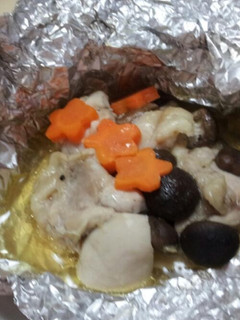 秋の味覚★鶏肉ときのこのホイル蒸し-レシピのメイン写真