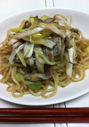 舞茸のネギたっぷりのオイマヨ焼きそば-レシピのメイン写真