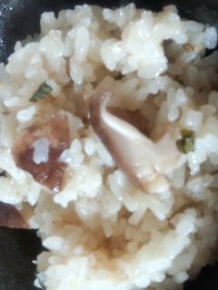 おでんスープで炊き込みご飯-レシピのメイン写真