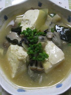 牡蠣と豆腐の味噌汁風鍋-レシピのメイン写真